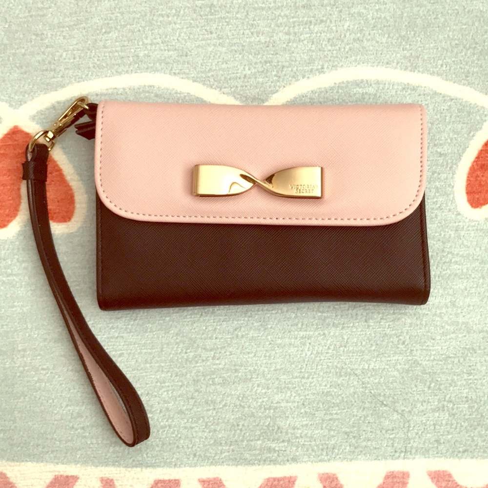 VICTORIA SECRET WRISTLET**** BRAND NEW!!